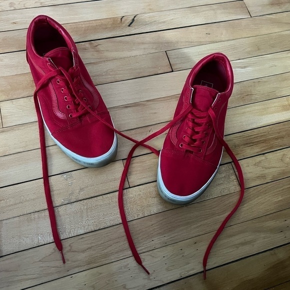 Vans Grade School Off The Wall red sneakers - Picture 2 of 9